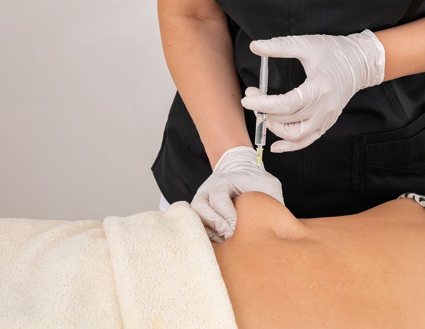 Fett-weg-Spritze bei HP Aesthetics – gezielte Fettreduktion ohne OP